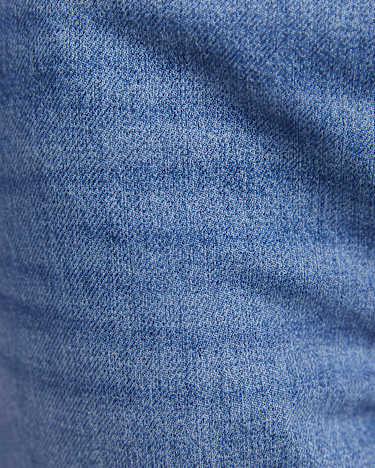 Victoria Straight Leg Pant in LIGHT WASH