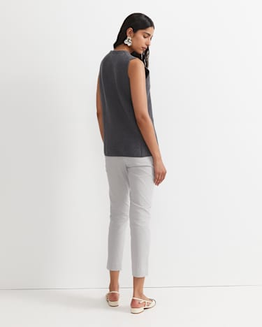 Evie Capri Pant in SILVER
