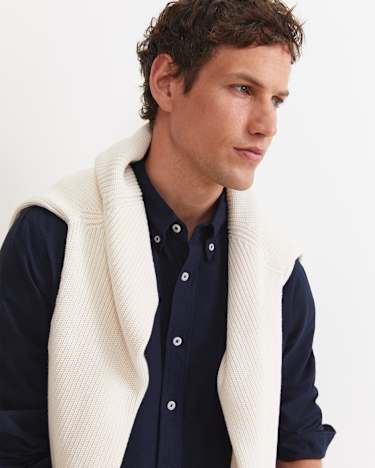 Oxford Long Sleeve Shirt in CLASSIC NAVY