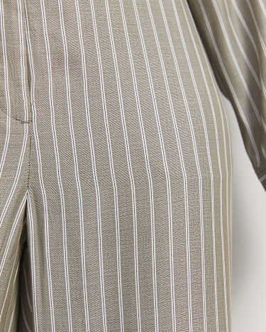 Solene Yarn-Dyed Pleat Pant in KHAKI/WHITE