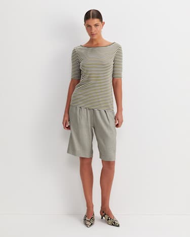 Heidi Boat Neck Half Sleeve Tee in KHAKI/WHITE