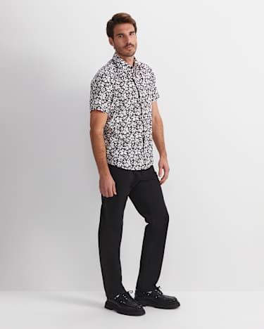 Paulo Short Sleeve Print Shirt in BURGUNDY
