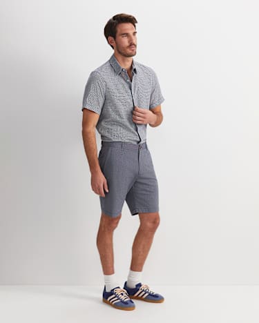 Trey Classic Short in NAVY