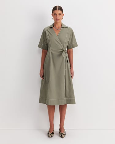 Shiloh Wrap Midi Dress in KHAKI/WHITE