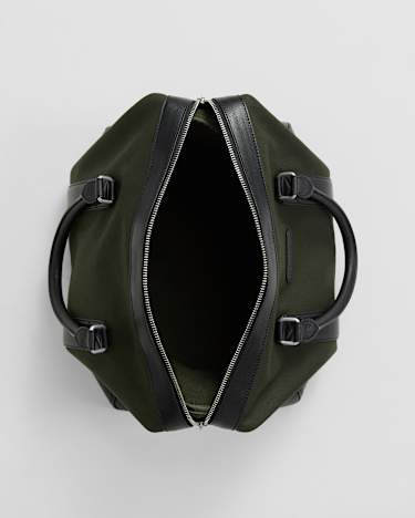 Howard Duffle Bag in FOREST