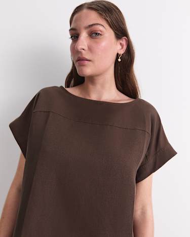Vallerina Popover Top in CHOCOLATE