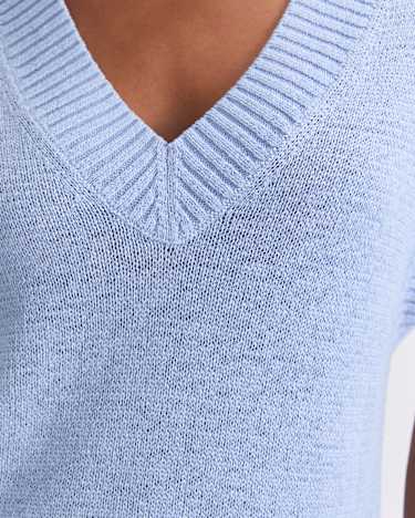 Josie Tape Yarn V-Neck Tank in BLUE MIST
