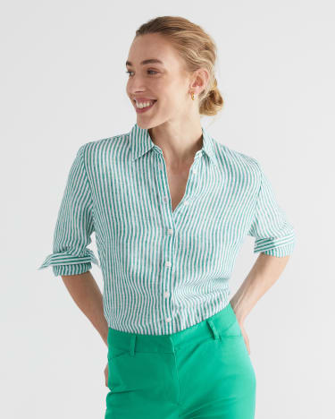 Evie Capri in EMERALD