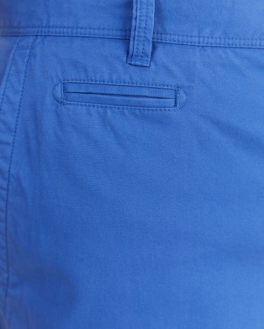 Classic Chino Short in DELFT BLUE