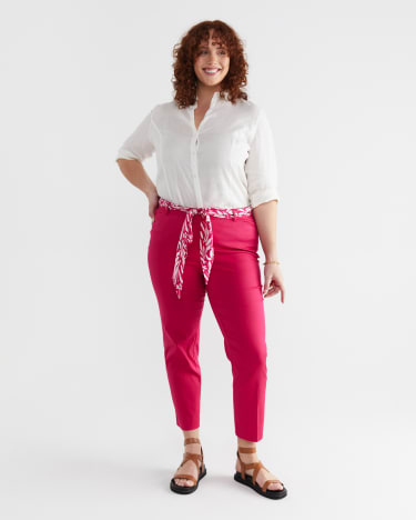 Evie Capri in MAGENTA