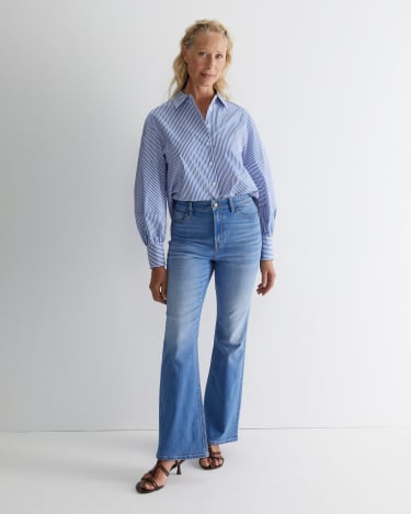 Holly Bootleg Jean in SOFT BLUE