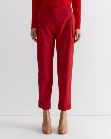 Mia Pant in RED