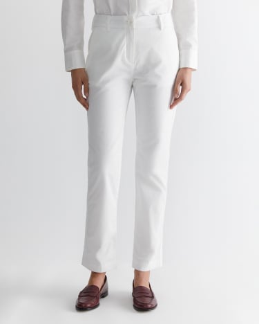 Laura Relaxed Chino in WHITE