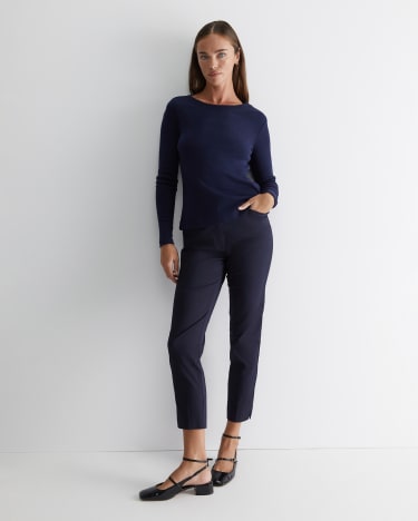 Evie Capri Pant in CLASSIC NAVY