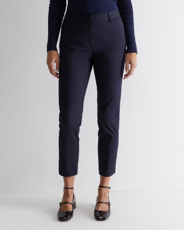 Evie Capri Pant in CLASSIC NAVY