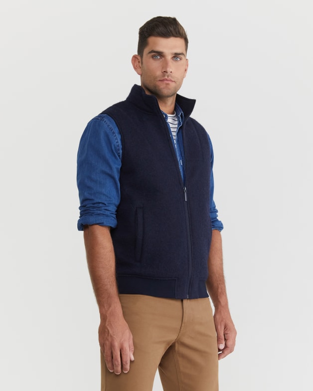 Navy blue store fleece vest mens