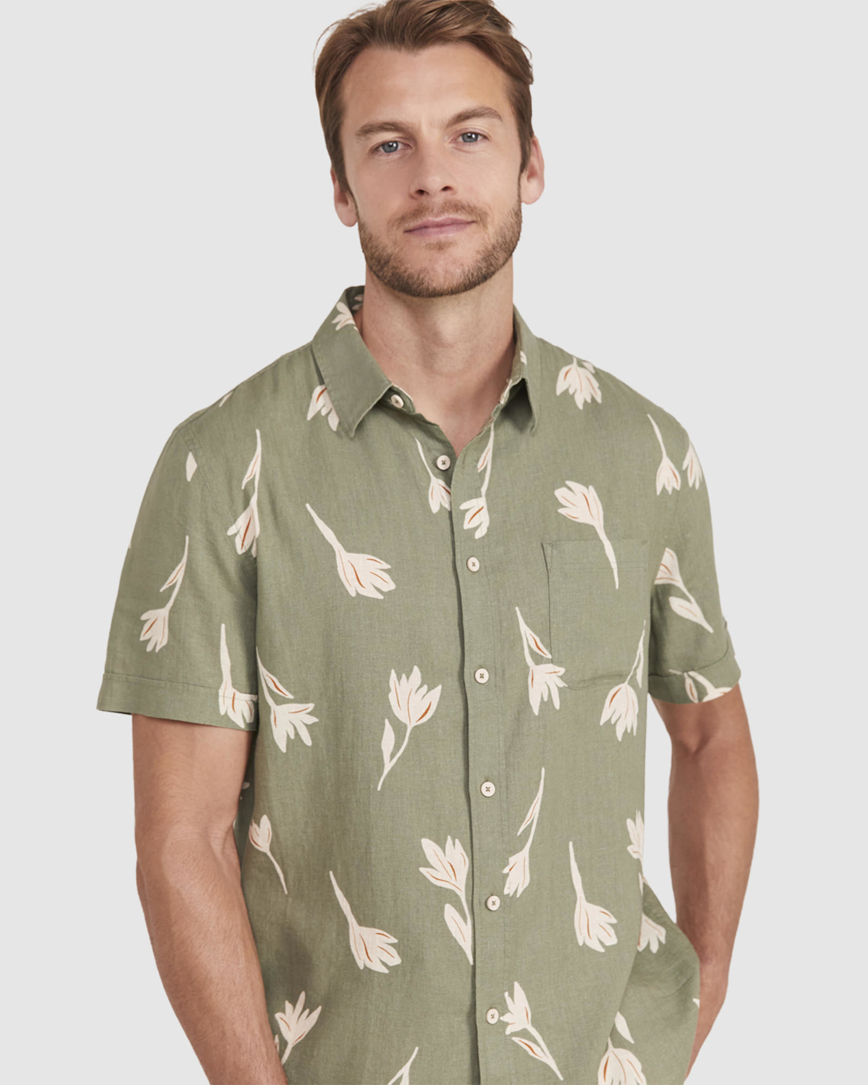 Hume Short Sleeve Shirt in OLIVE