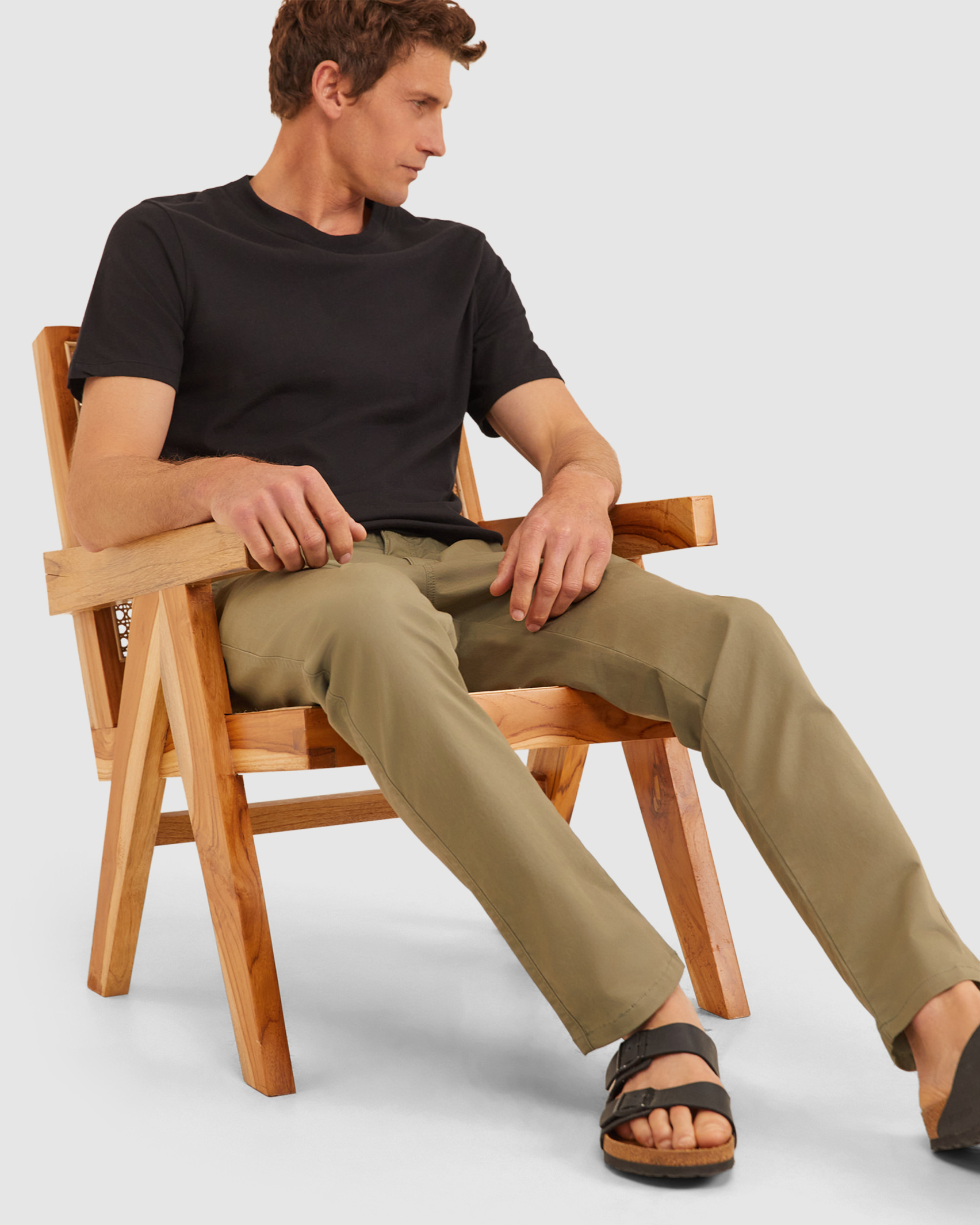 Smith Chino Tapered in OLIVE