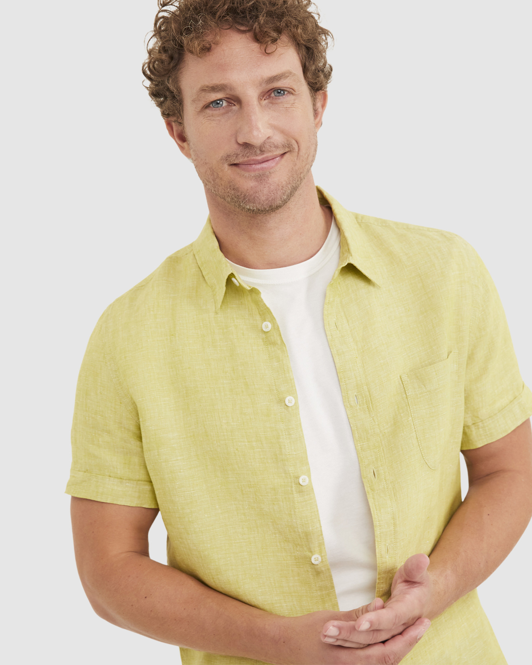 Yarn Dyed Linen Short Sleeve Shirt in CHARTREUSE