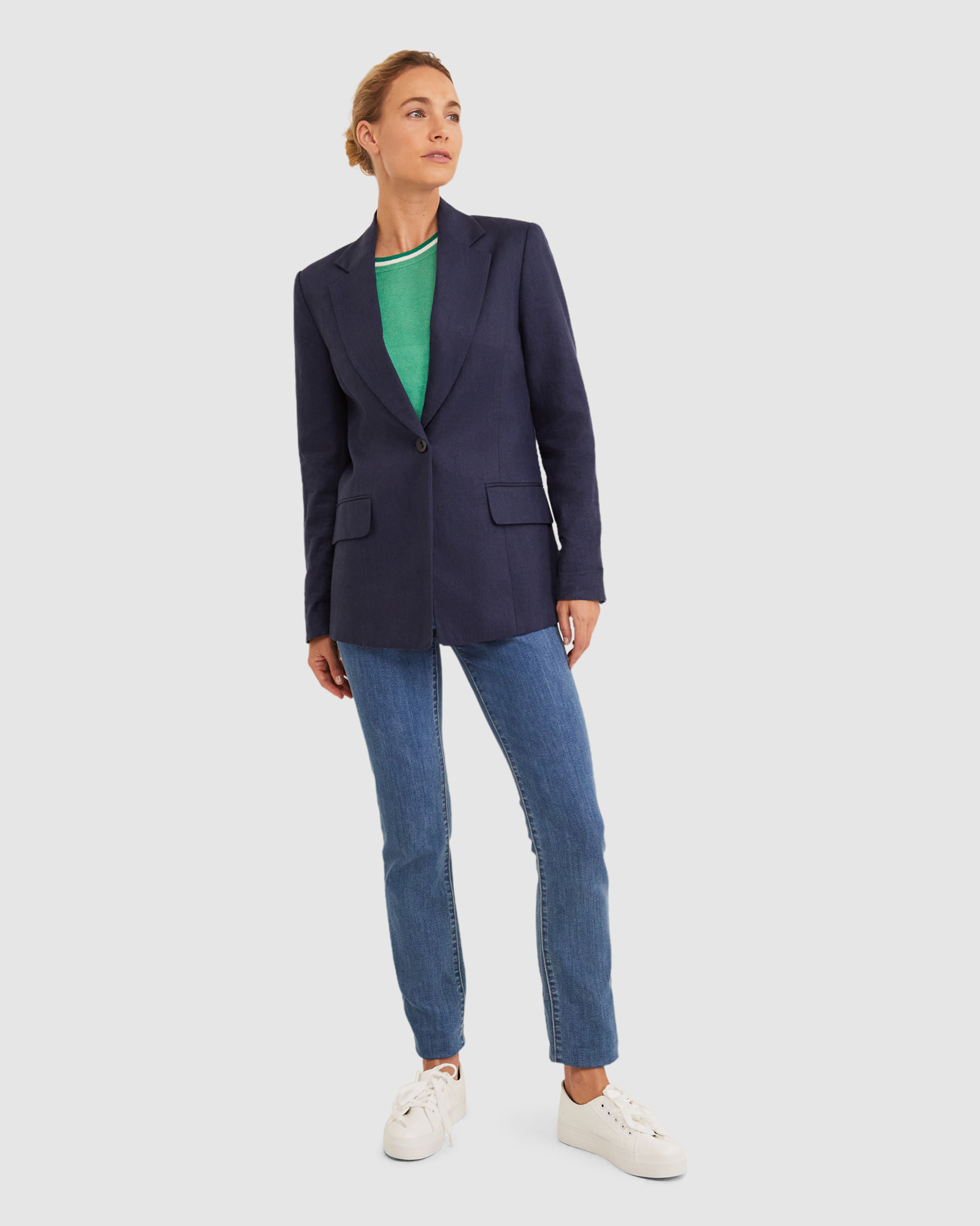 Freya Linen Blazer in NAVY