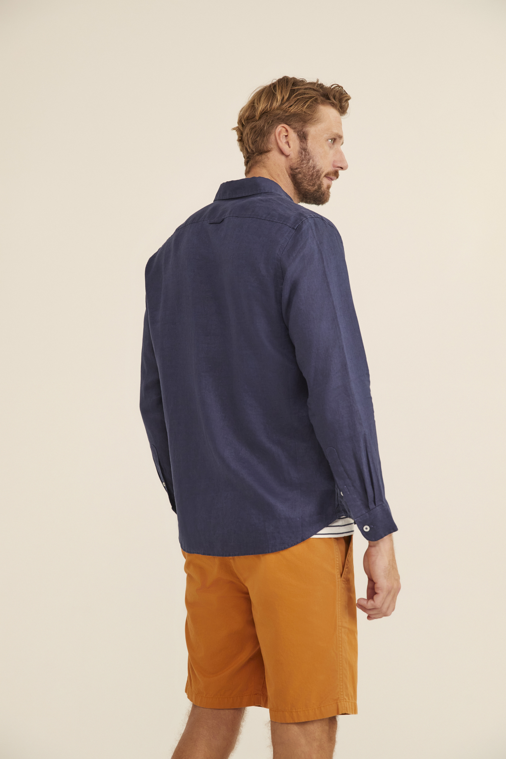 Linen Long Sleeve Shirt in NAVY