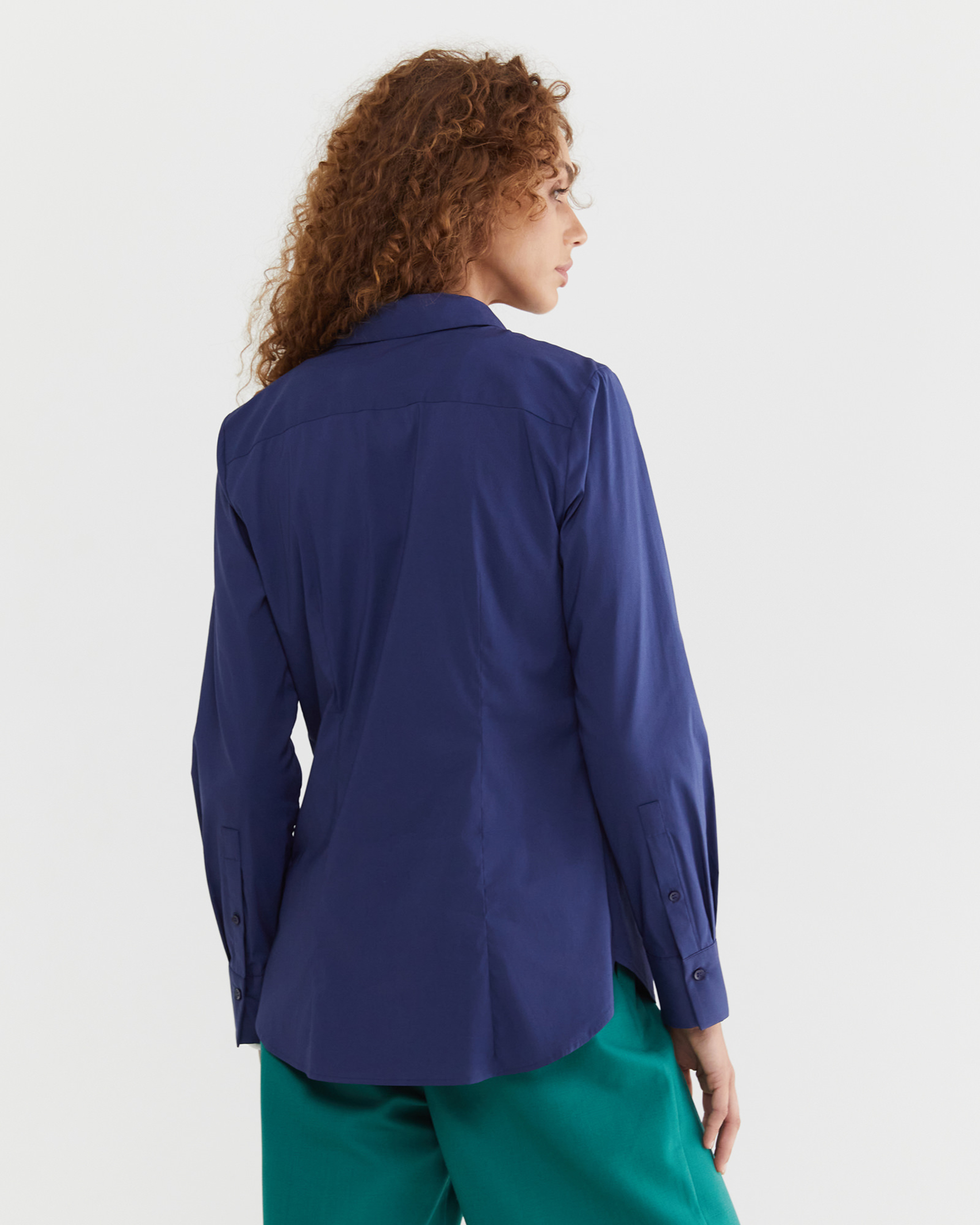 Gabriela Shirt in NAVY