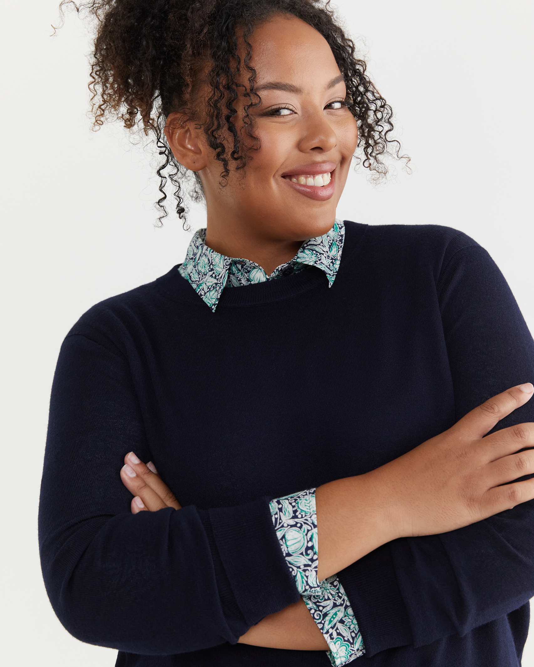 Merino Wool Long Sleeve Knit in NAVY