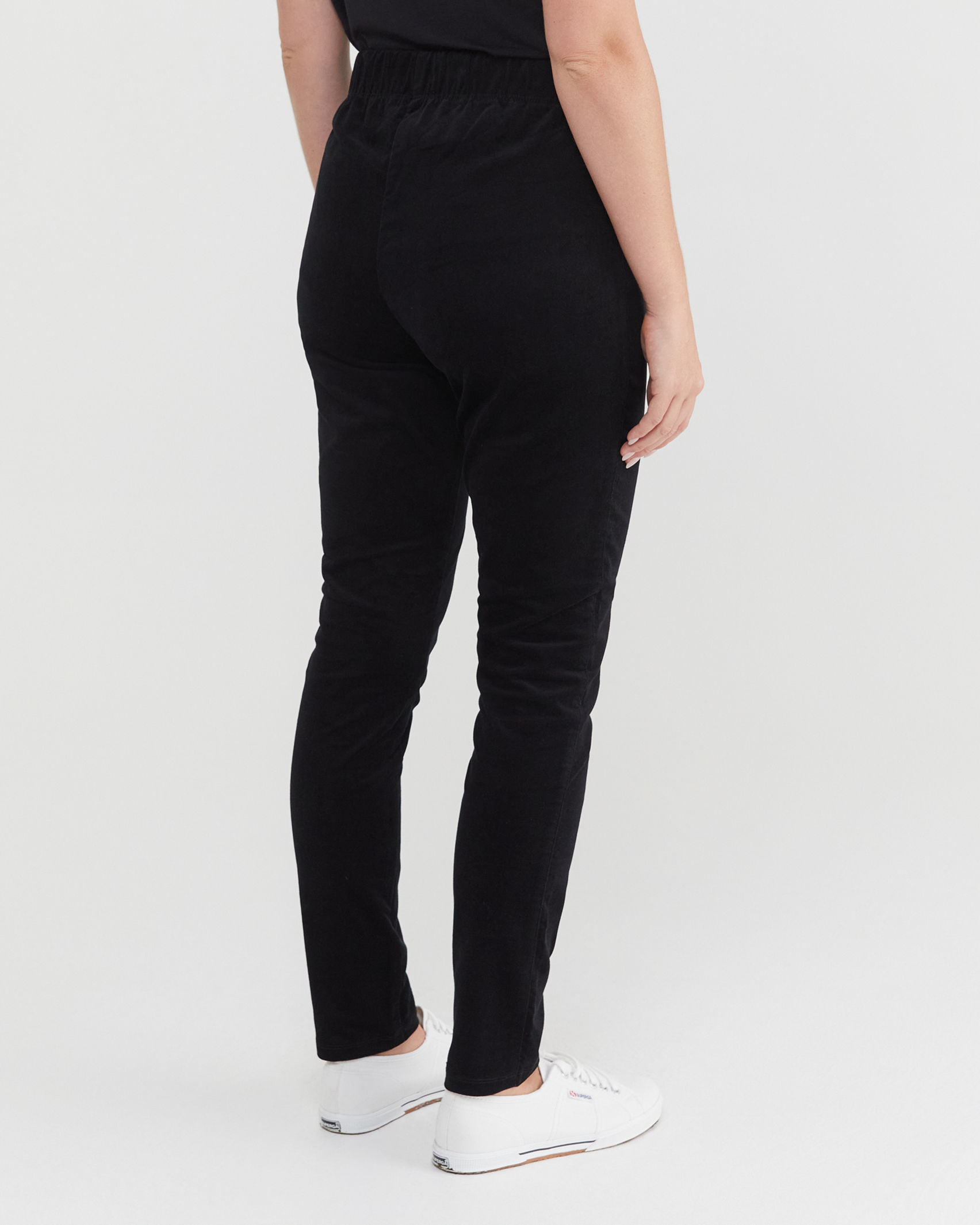 Felicity Velvet Pull On Pant in BLACK