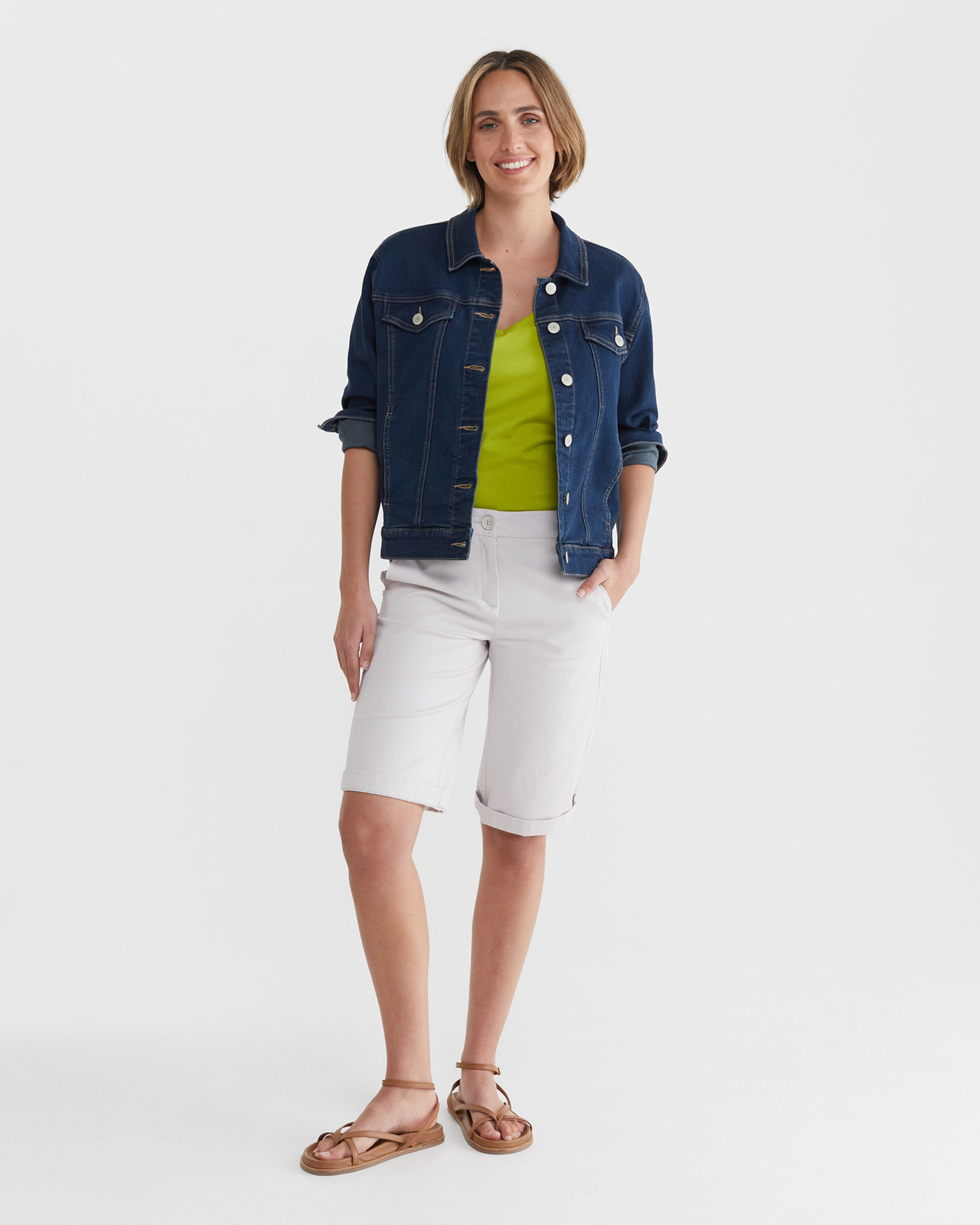 V Neck Mercerised Tee in APPLE