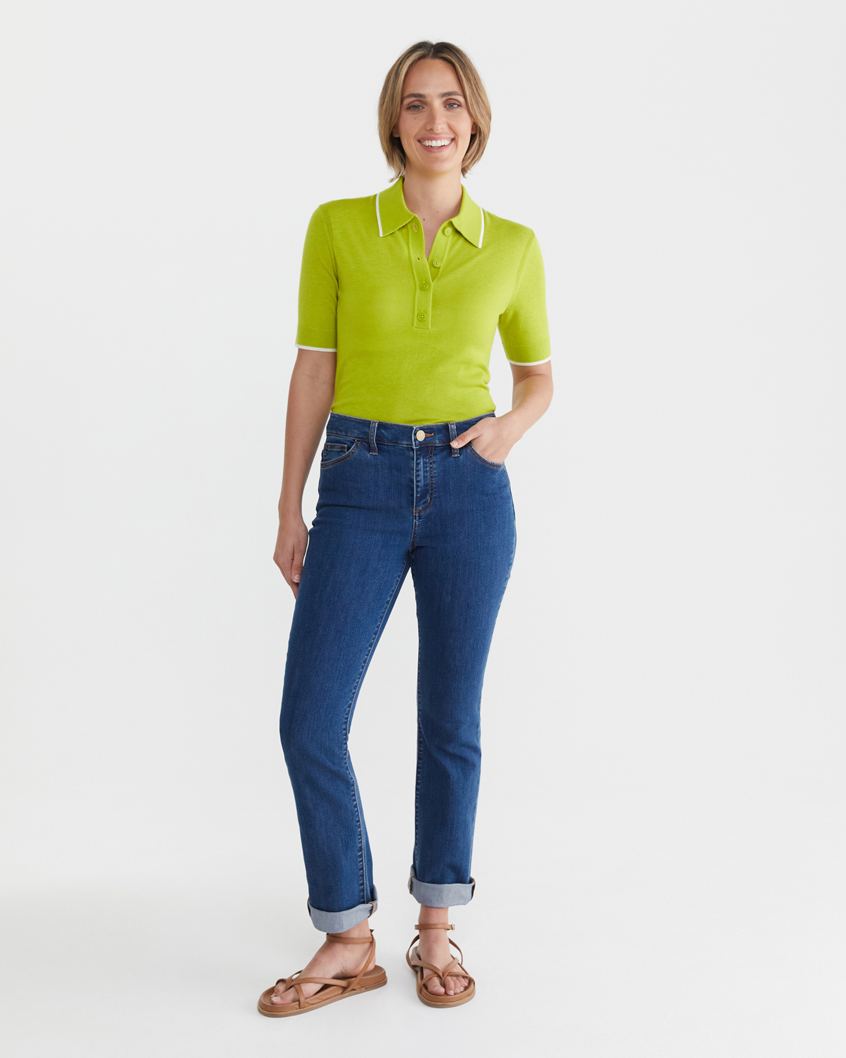 Lauren Polo in APPLE