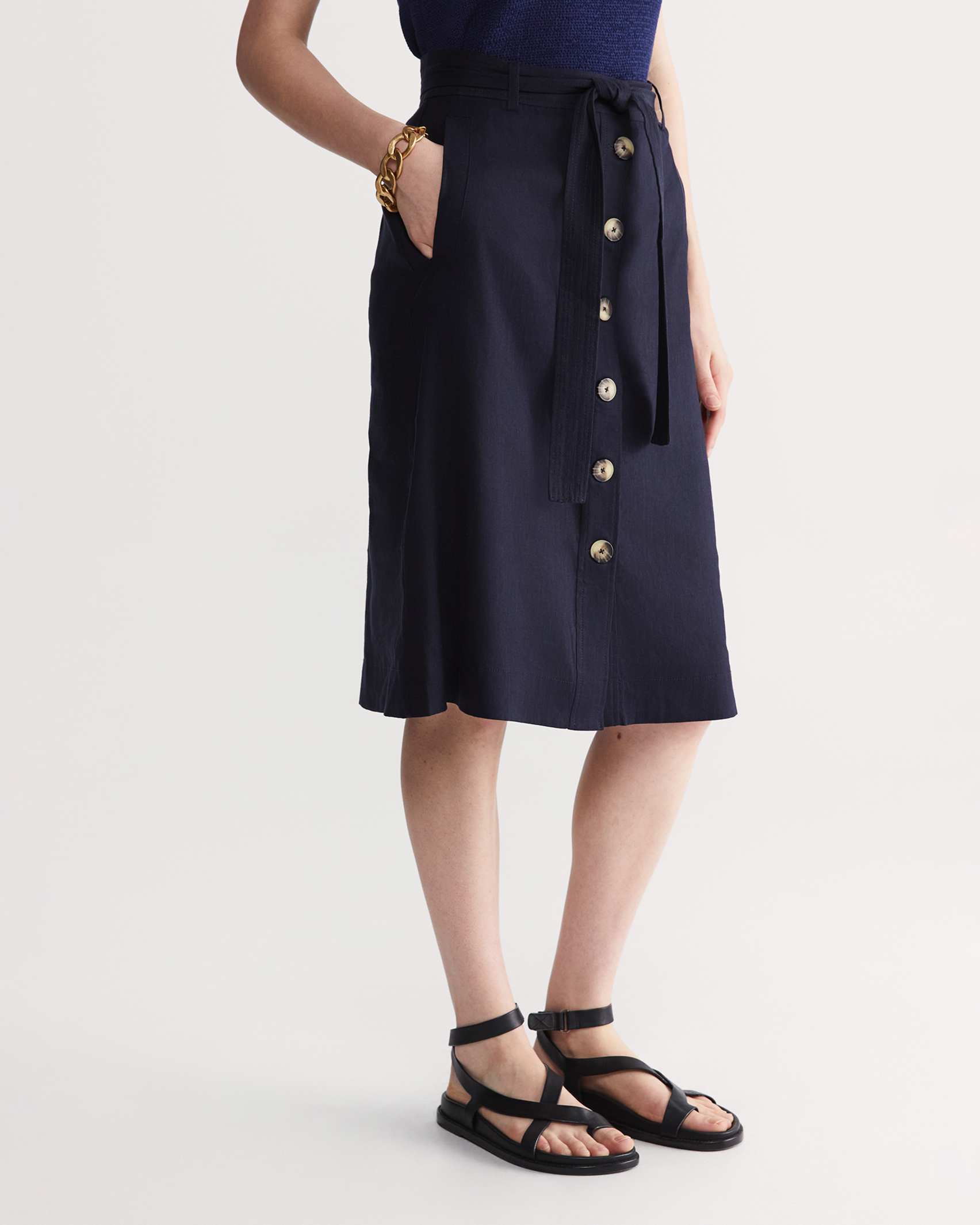 Rosa Skirt in CLASSIC NAVY