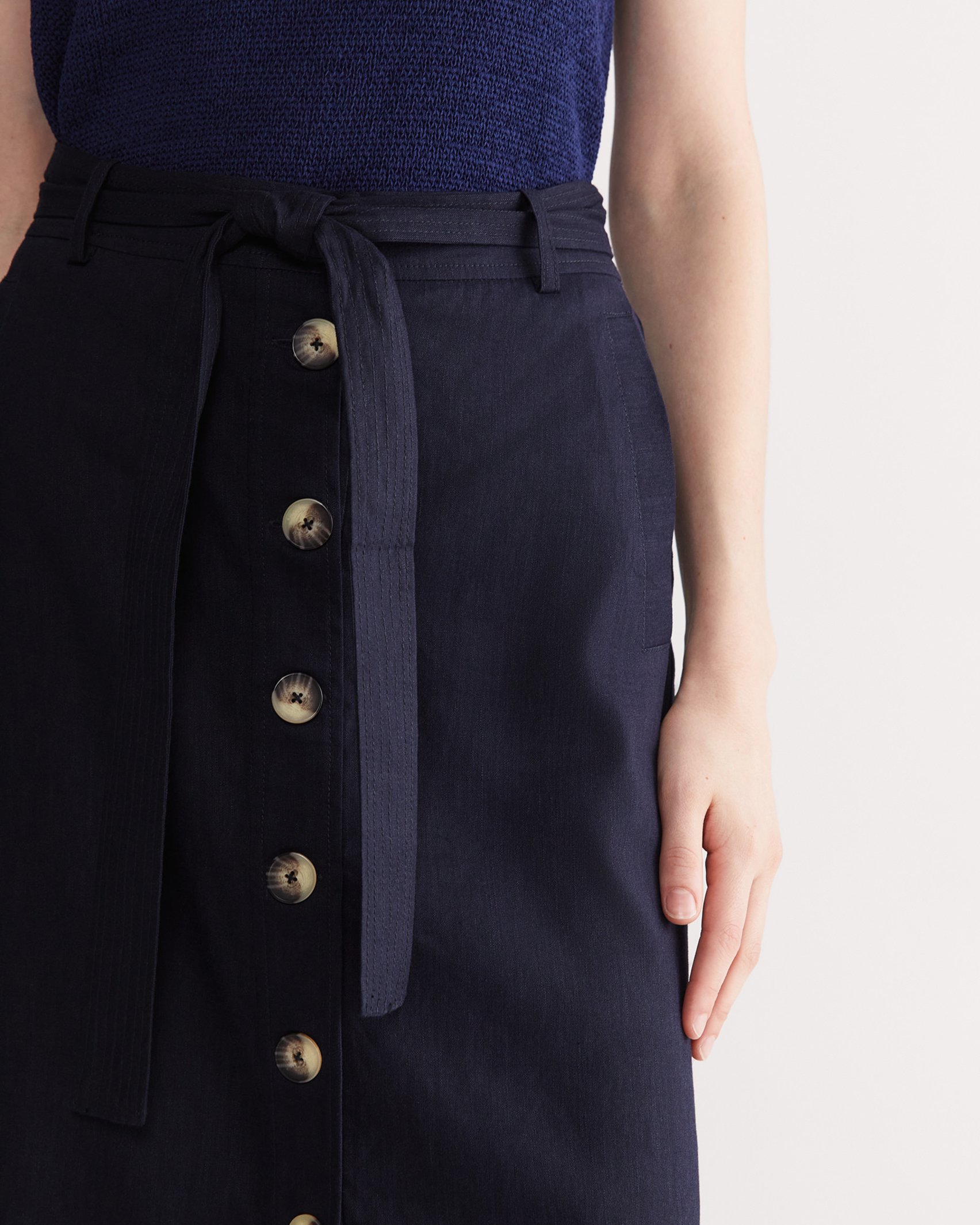 Rosa Skirt in CLASSIC NAVY
