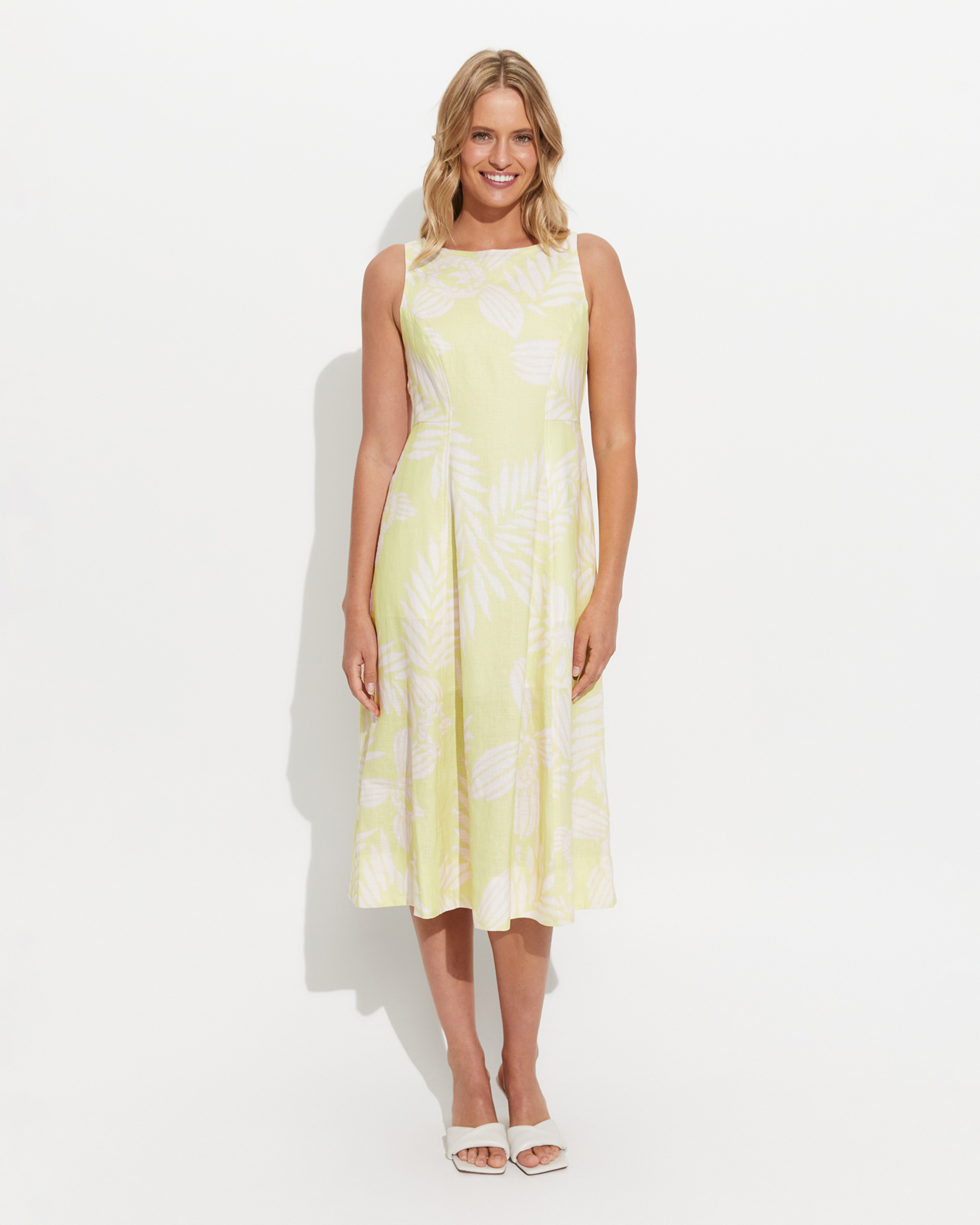 Loreta Linen Dress in WHITE/GREEN