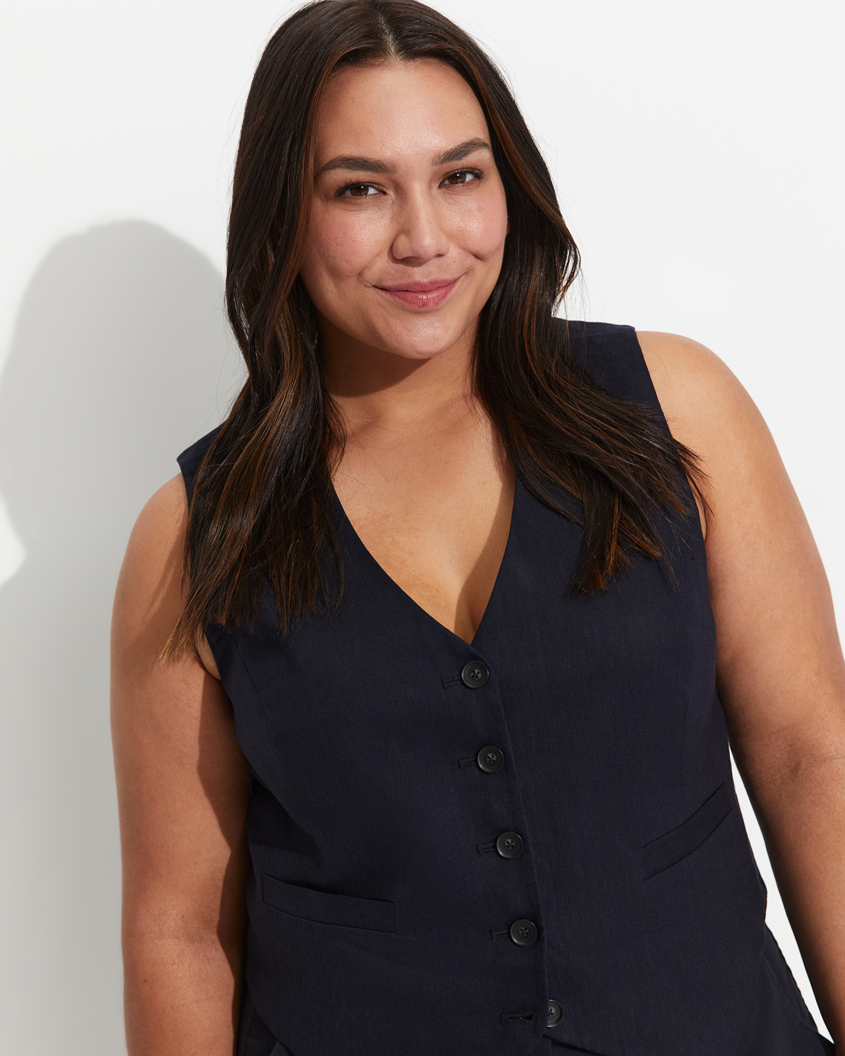 Rosa Vest in CLASSIC NAVY