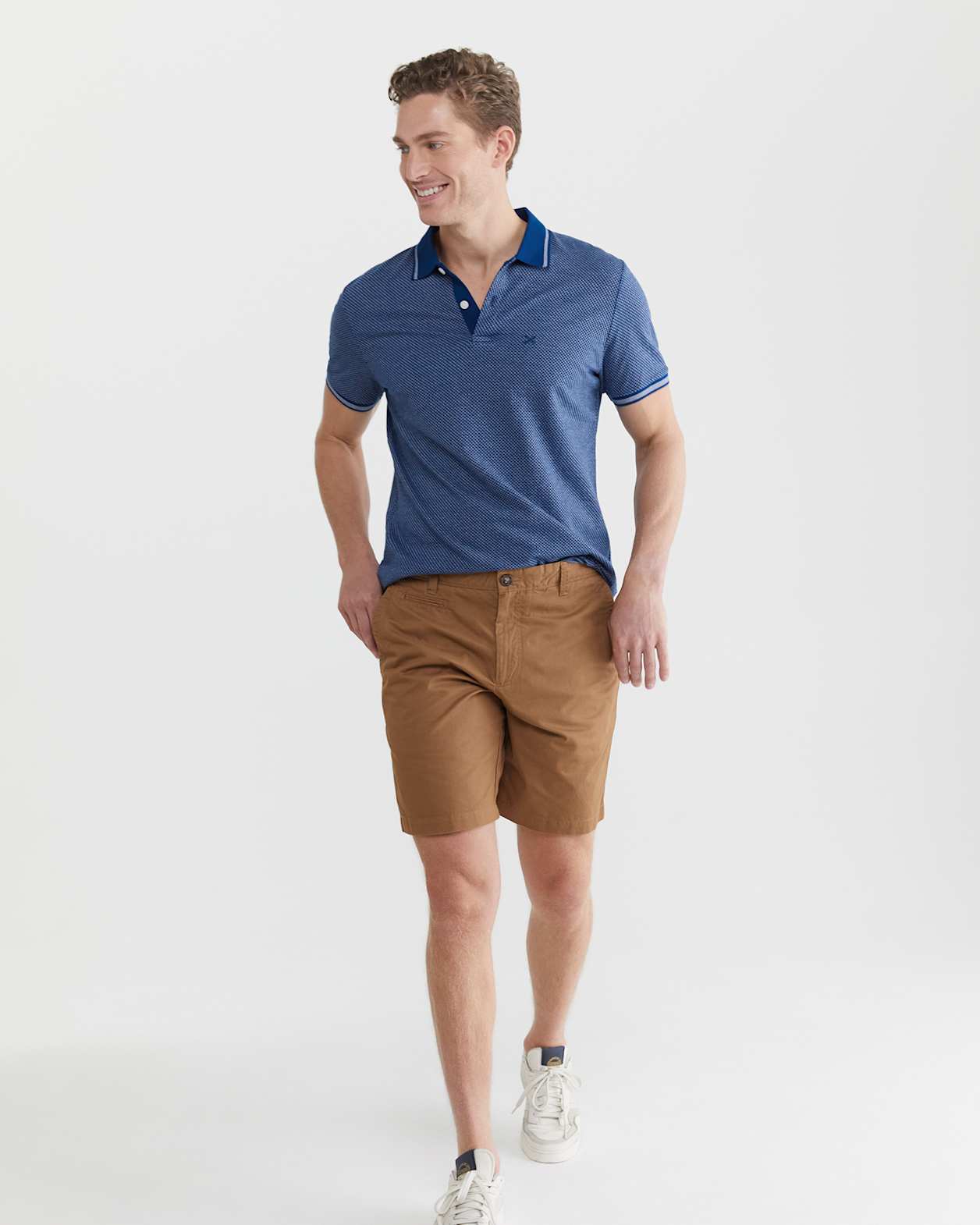 Seth Polo in ULTRAMARINE