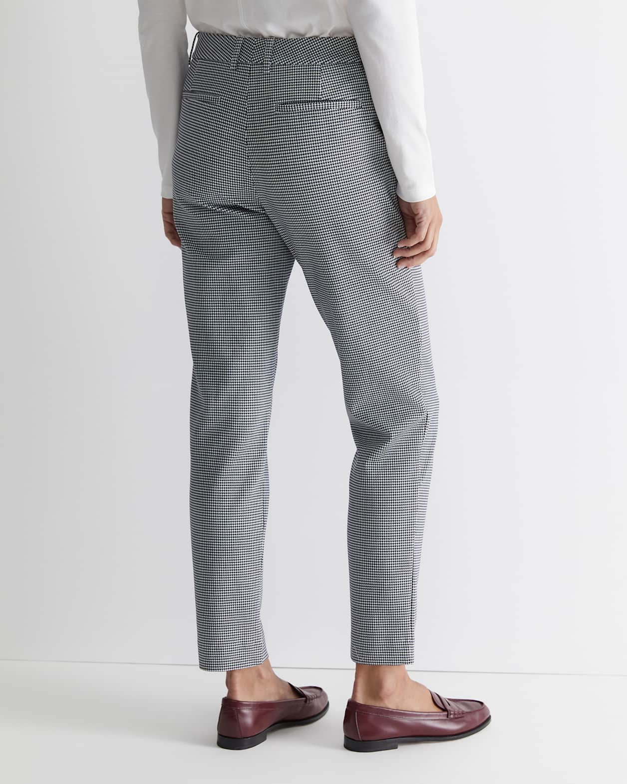 Evie Houndstooth Ponte Pant in BLACK MULTI