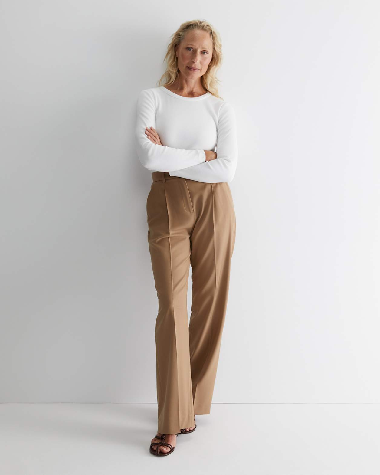 Bianca Pleat Pant in CAMEL