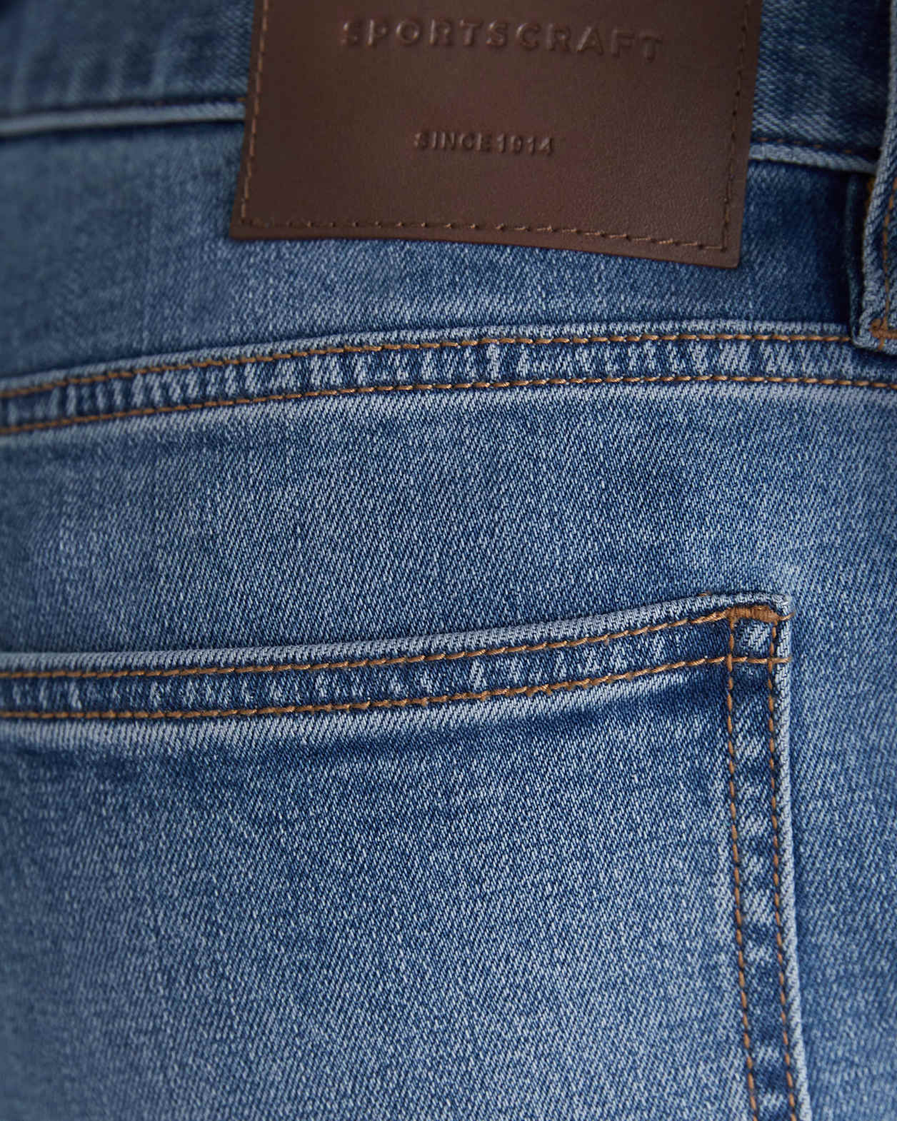 Jackson Slim Jean in LIGHT BLUE WASH