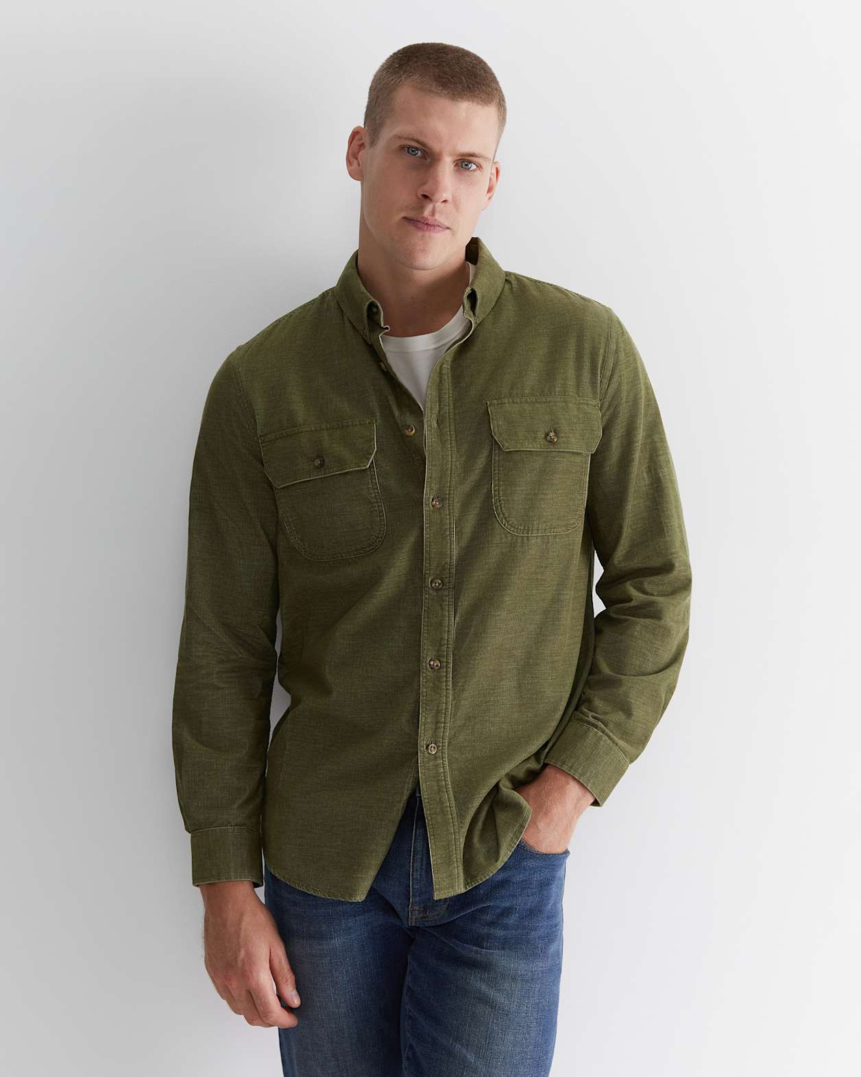 Cullen Cord Shirt in MOSS