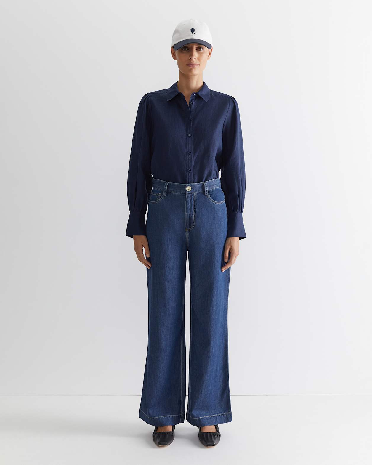 Tuva Denim Wide Leg Pant in DENIM