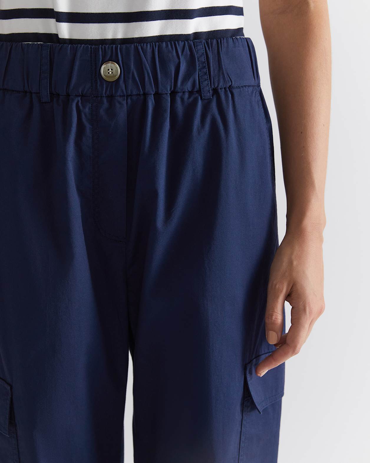 Mila Cargo Pant in NAVY