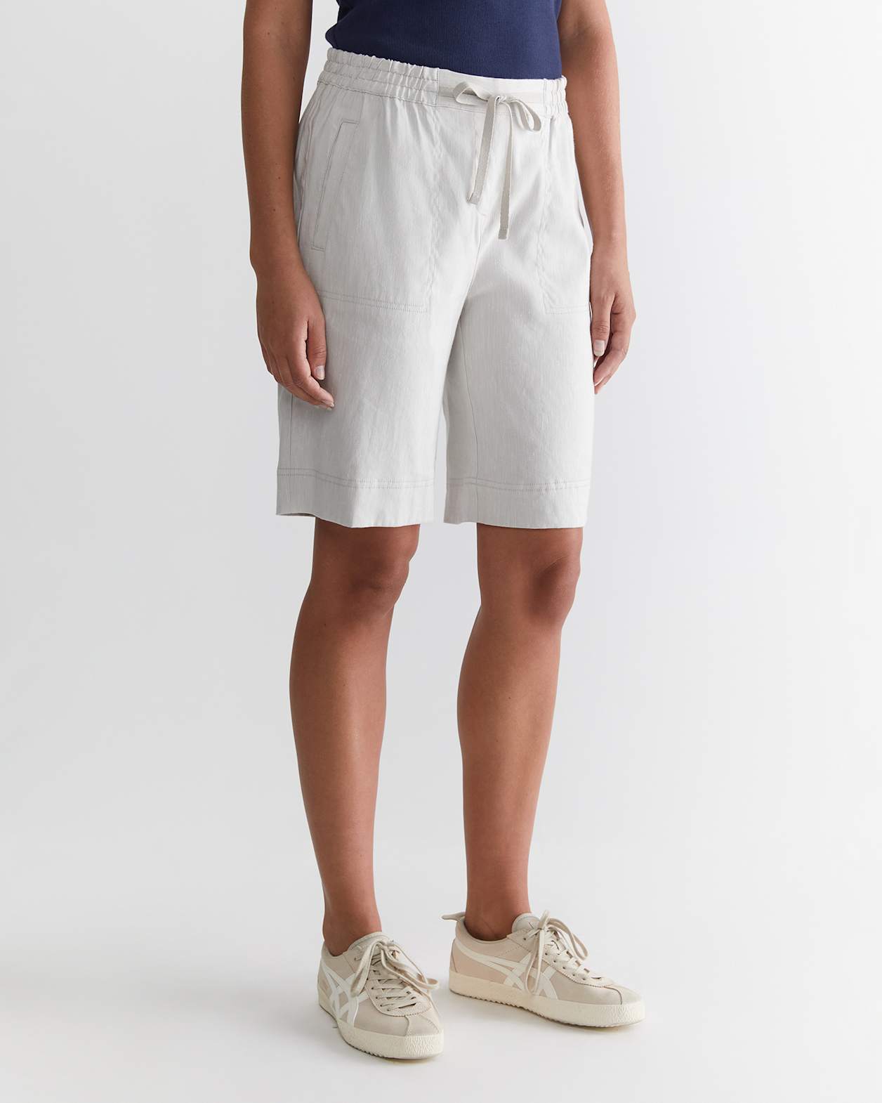Rosa Linen Short in NATURAL