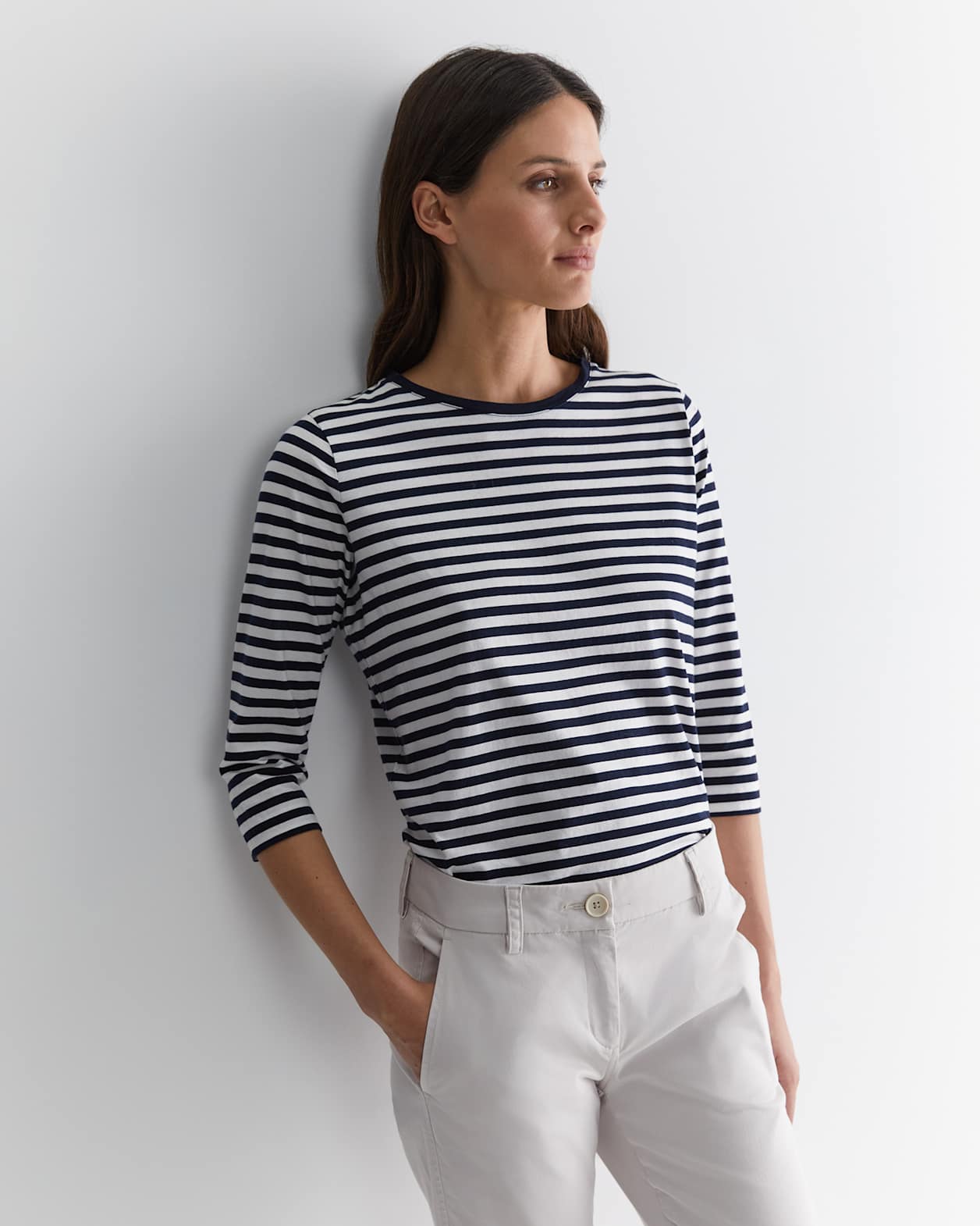 Cotton Crew 3 Quarter Sleeve T-Shirt in NAVY/WHITE