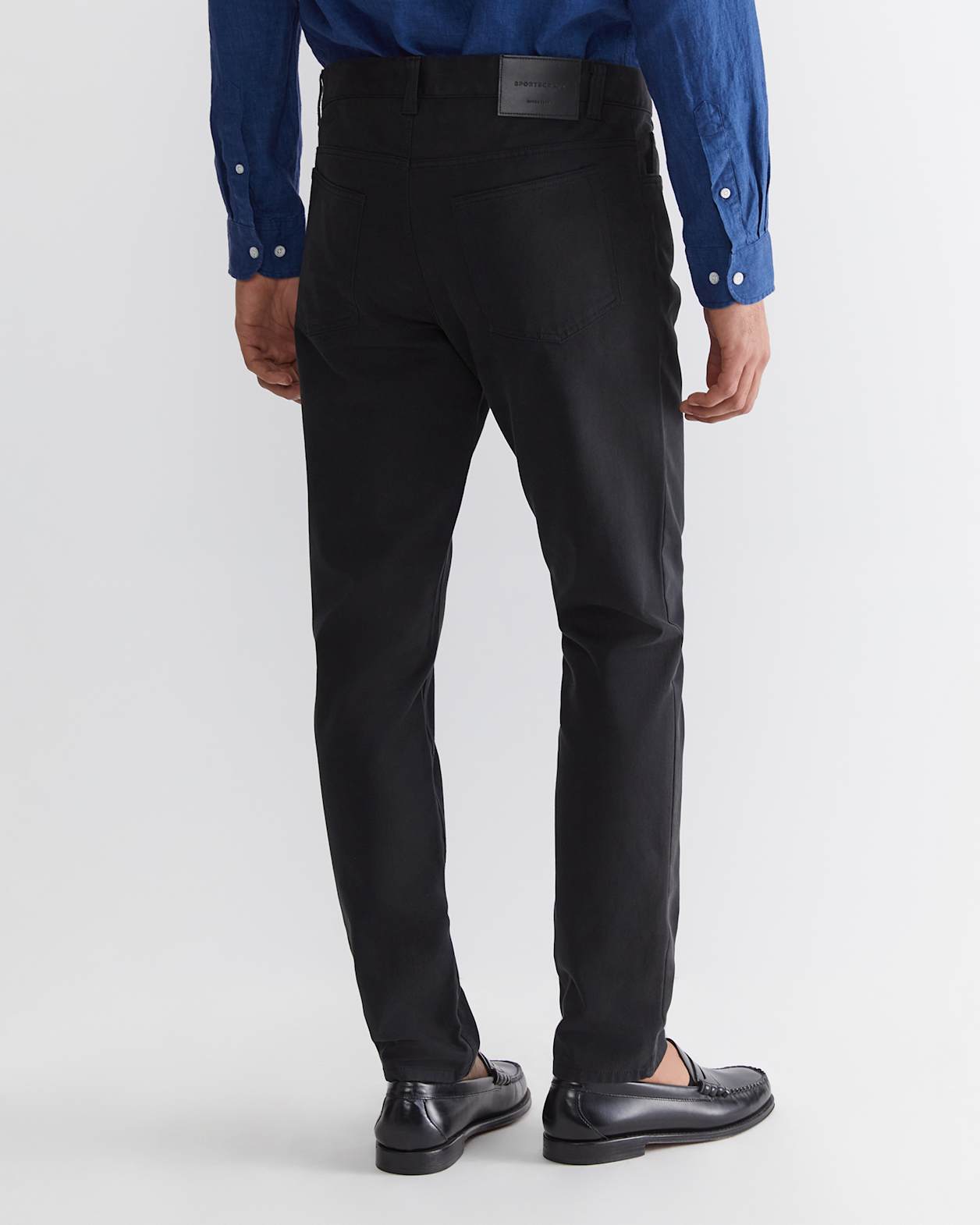 Tapered Bedford Jean in BLACK