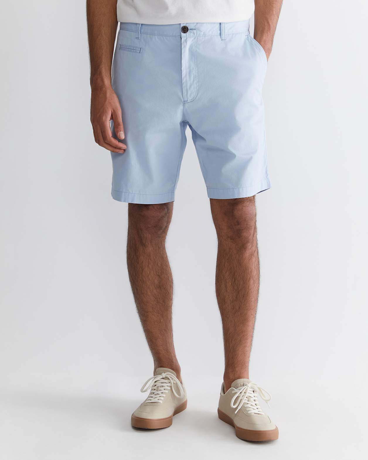 Classic Short in FROST BLUE
