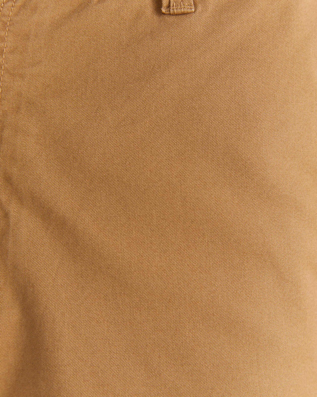 Classic Short in TAN