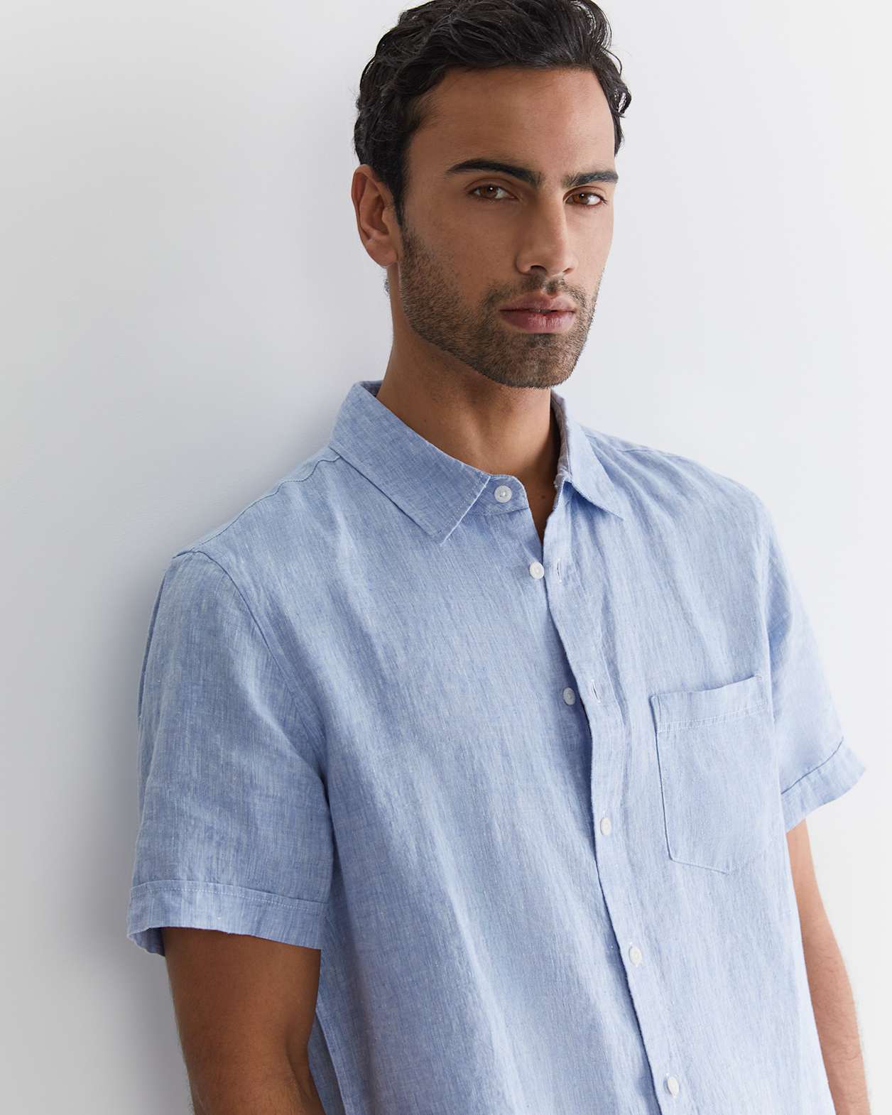 Short Sleeve Linen Shirt in CHAMBRAY