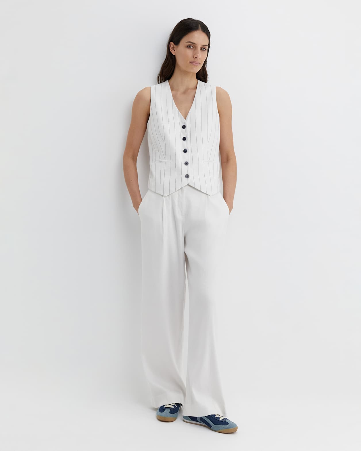 Brianne Stripe Vest in WHITE/NAVY