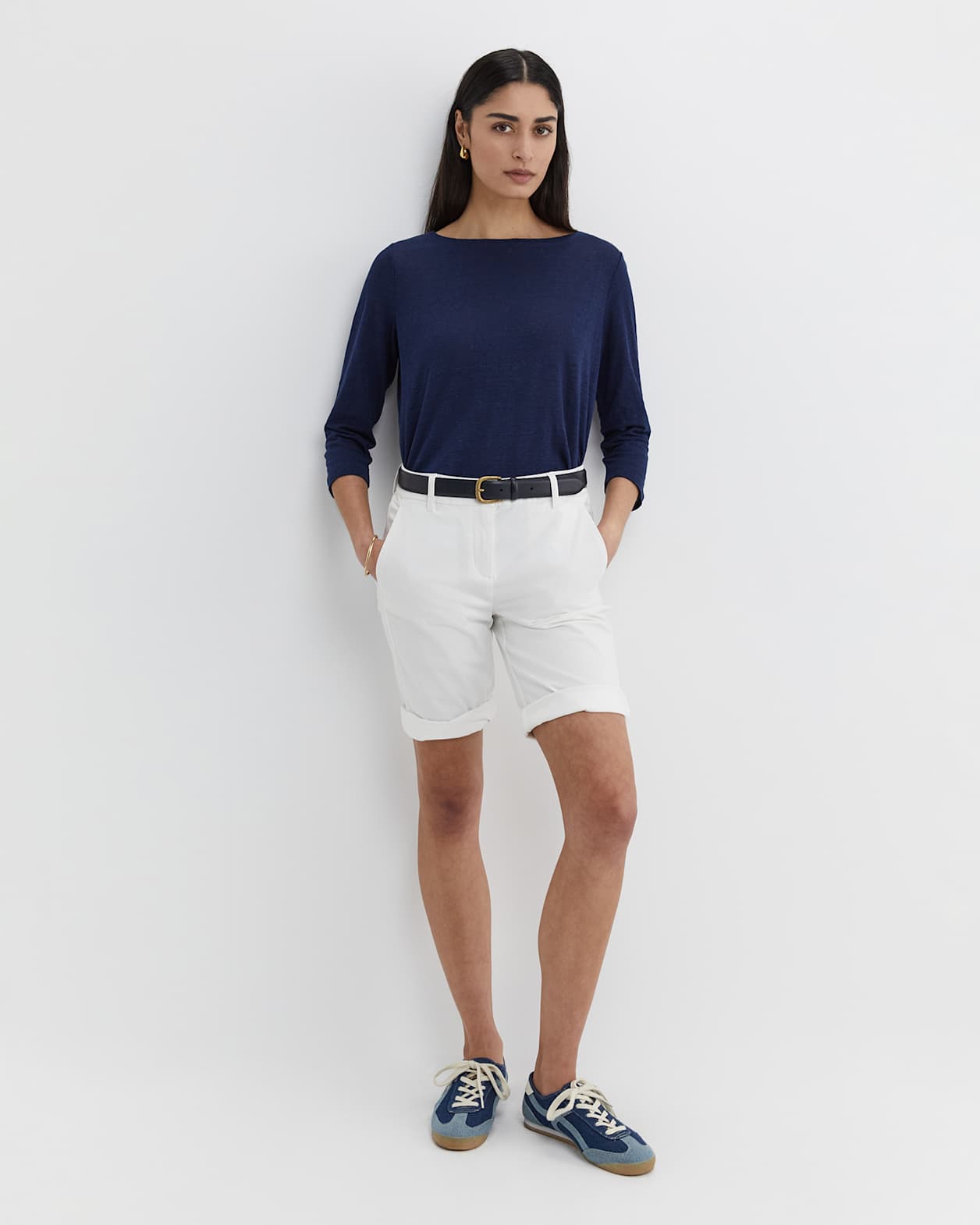 Cecile Linen Top in NAVY