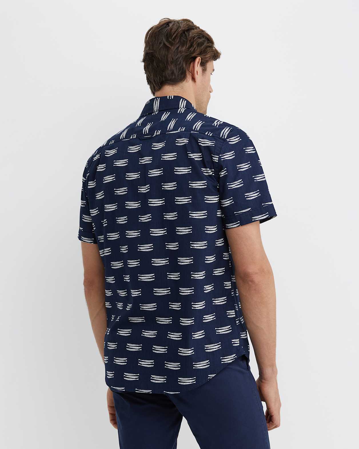 Lake Side Short Sleeve Shirt in NAVY/WHITE